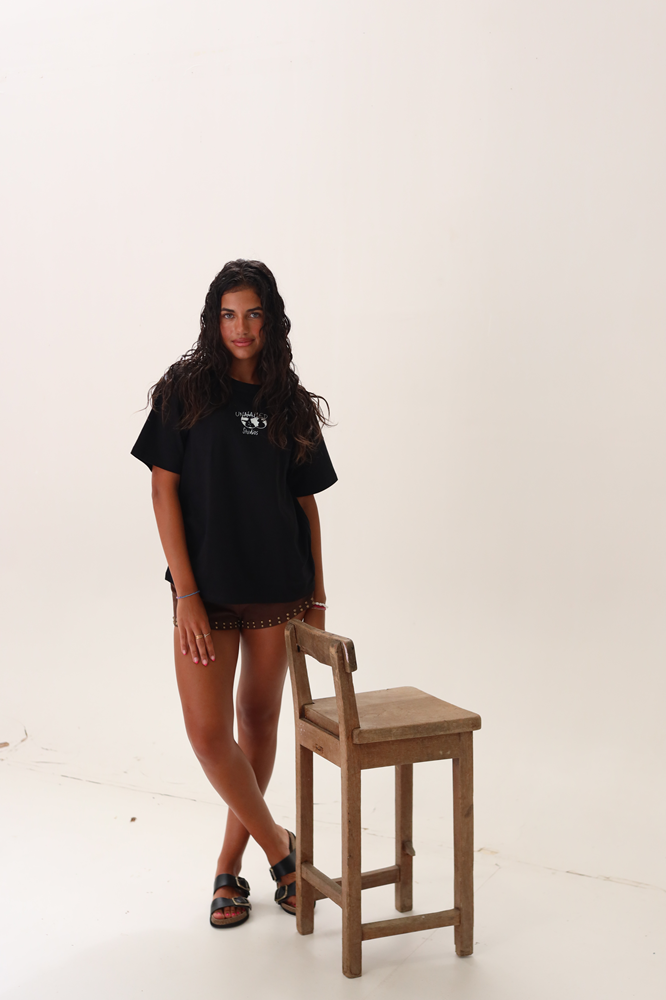 OVERSIZED "TIMELESS INSTINCT" BLACK T-SHIRT EDITION